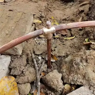 ccs-grounding-wire-telecom-tower-installation